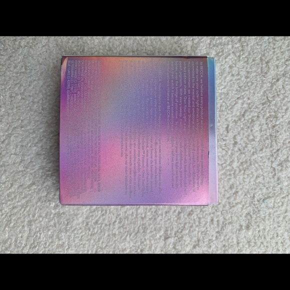 Becca Own Your Light Shimmer Skin Perfector - Picture 4 of 6